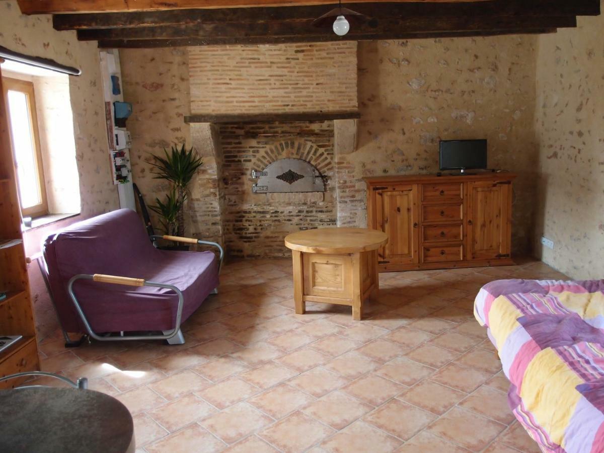 Petit gîte à la ferme Rosnay  Extérieur photo